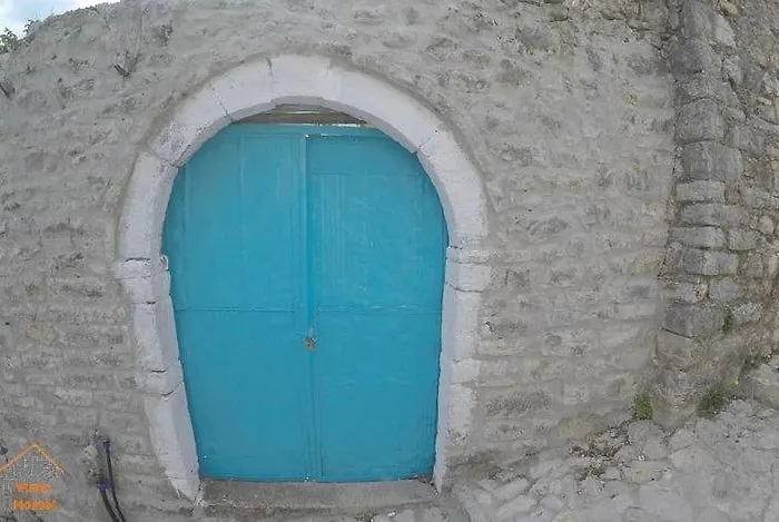 Vintage Mediterranean House Tatil Evi Himarë