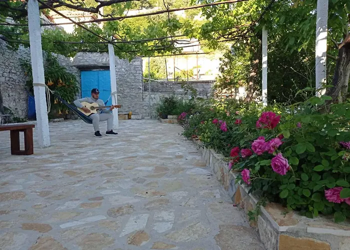 Tatil Evi Vintage Mediterranean House Himarë