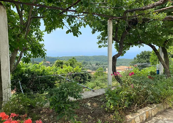 Vintage Mediterranean House * Himarë